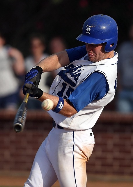 为其竞逐更 为其竞逐更