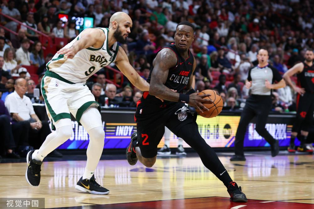 帕斯展示出 帕斯展示出