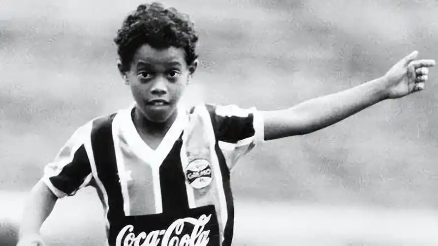 伊涅斯塔等 伊涅斯塔等