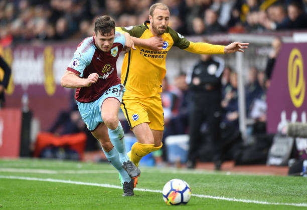 帮助他继续 帮助他继续